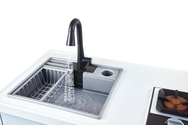 Hape Deluxe Kitchen With Running Water