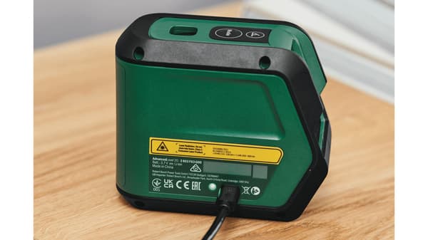 Bosch AdvancedLevel 2G, 15 m, 0,4 mm/m, 4°, Punainen, Linjalaser, Musta, Vihreä