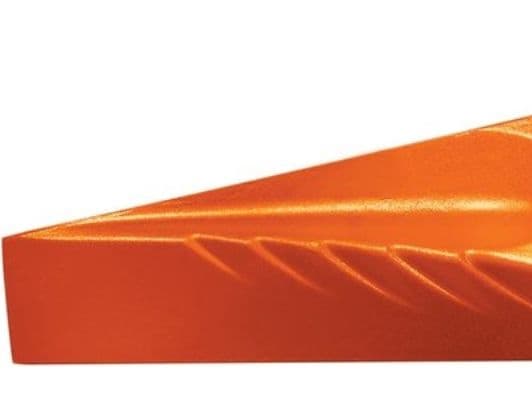 Fiskars 1000600, Terästä