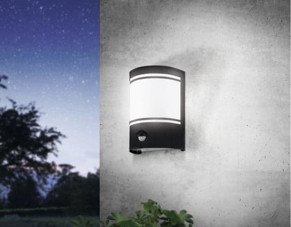EGLO CERNO VÄGGSENSOR FÖR UTOMHUSBRUK IP44 E27 SVART
