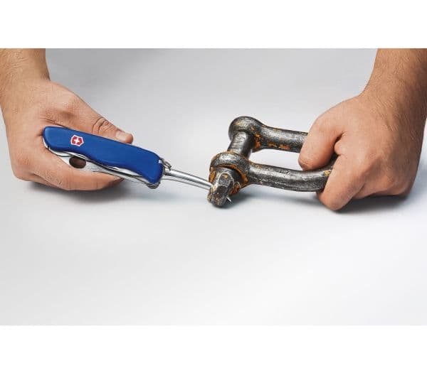 VICTORINOX SKIPPER PRO KYNÄVEITSI {0.8503.2MW}