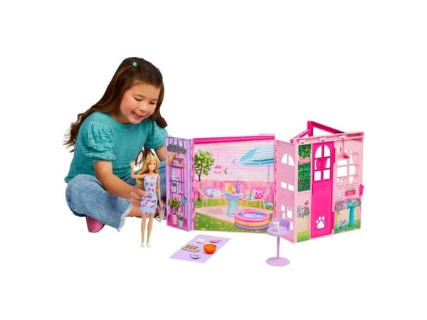 Barbie Weekend Escape House