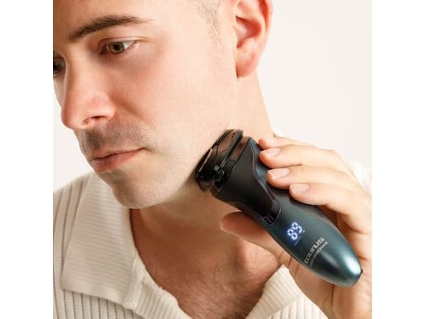 Taurus 3 SIDE WATER SHAVE, Rotations shaver, Sort, Blå, Total Curve Technology, Rustfrit stål, Knapper, Batteri