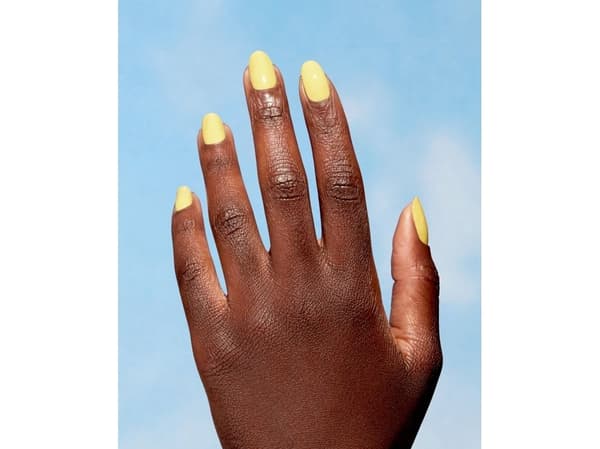 OPI Nature Strong Nail Lacquer - - 15 ml