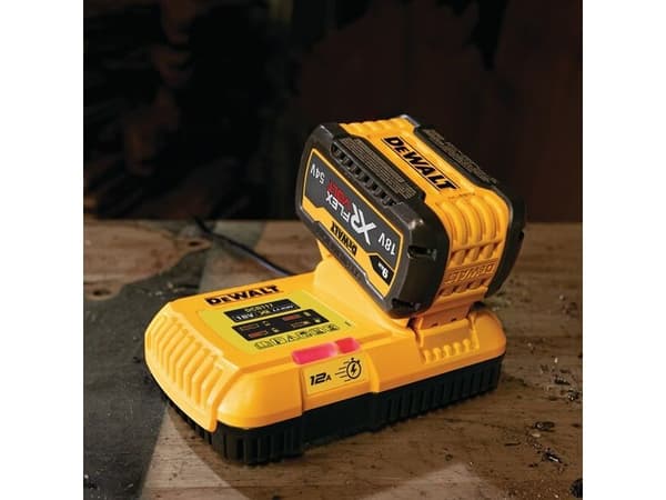 DeWALT DCB117-QW 18V XR/Flexvolt Snabbladdare - 12 A