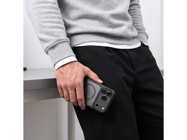 Tech-Protect MagPeak MagSafe CC Case for iPhone 18 Pro Max / 17 Pro Max - Matte Black