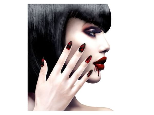 Bloody stiletto naglar