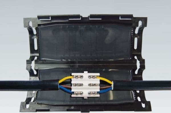 CellPack 389678 EASY 4 V kabelsko/kabelmuff - 1 set