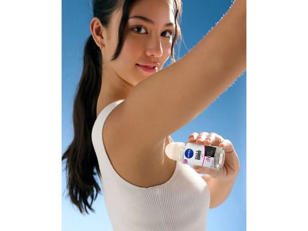 Nivea Women's Rollon Deodorant B&W Clear