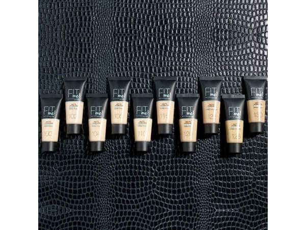 Maybelline Fit Me Matte + Poreless foundation 102 Fair Light