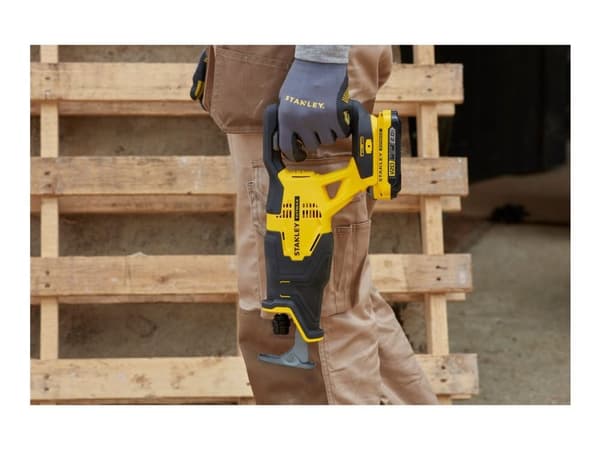 STANLEY SAW SAW 18V V20 2x2,0Ah SFMCS300D2K