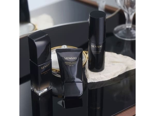 Sensai Glowing Base A Radiant Face Primer