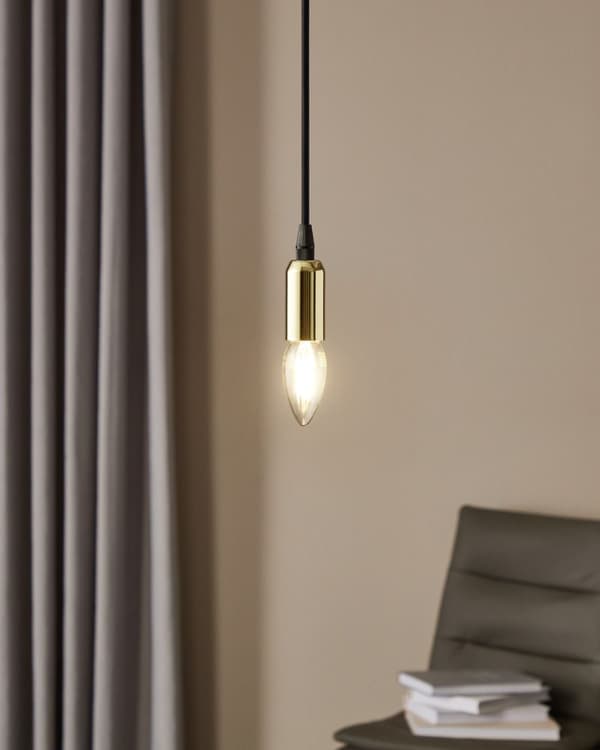 EGLO E14 LED C37 klar lyspære med varmt hvitt lys