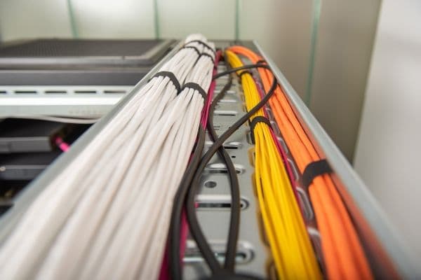 DIGITUS Professional - Massekabel - 305 m - SFTP - CAT 7 - halogenfri, solid - hvit, RAL 9003
