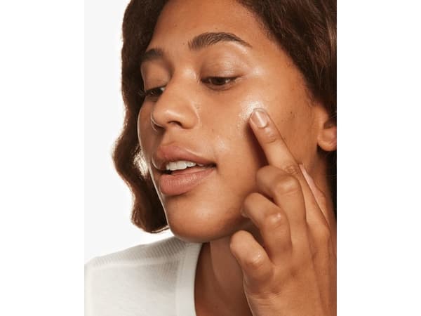 Clinique Moisture surge 100h selvpåfyllende fuktighetskrem 15ML