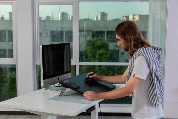 HUION KAMVAS PRO 24 4K GRAFISK TABLETTI