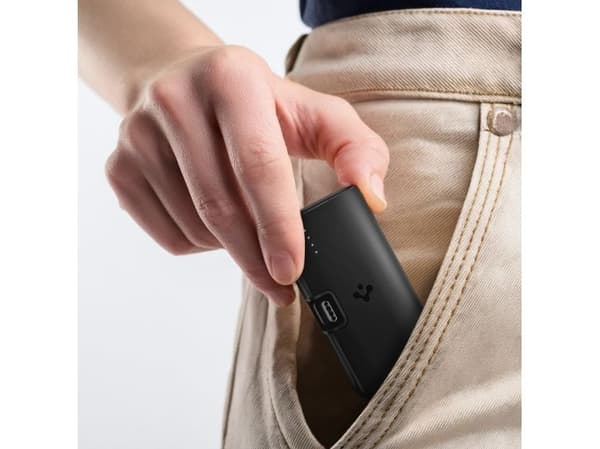 Spigen EA2205, 5000 mAh, 22,5 W, Svart
