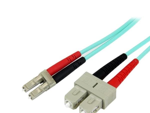 StarTech.com 2m Fiber Optic Cable - 10 Gb Aqua - Multimode Duplex 50/125 - LSZH - LC/SC - OM3 - LC to SC Fiber Patch Cable (A50FBLCSC2) - Patch-kab...