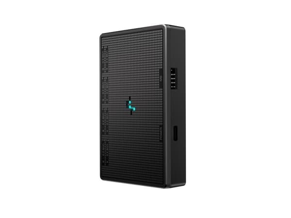 Deepcool UH-04 - Internal USB port hub - svart
