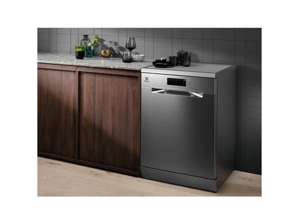 Oppvaskmaskin Electrolux ESS47420SX