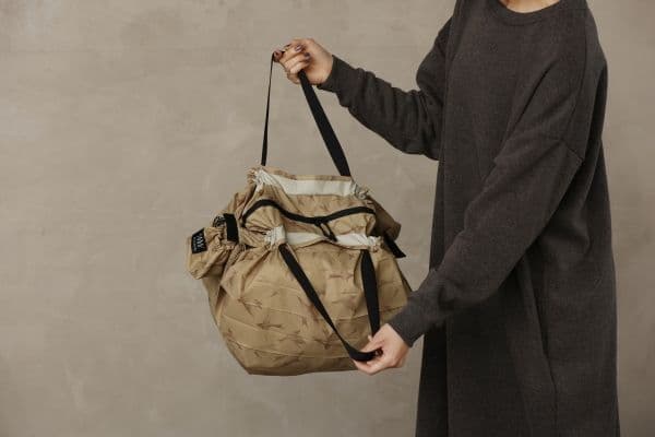 Shupatto - Flying Birds sammenleggbar bag 27 L