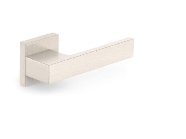 Metal-Bud Handle Door Total Q Nickle