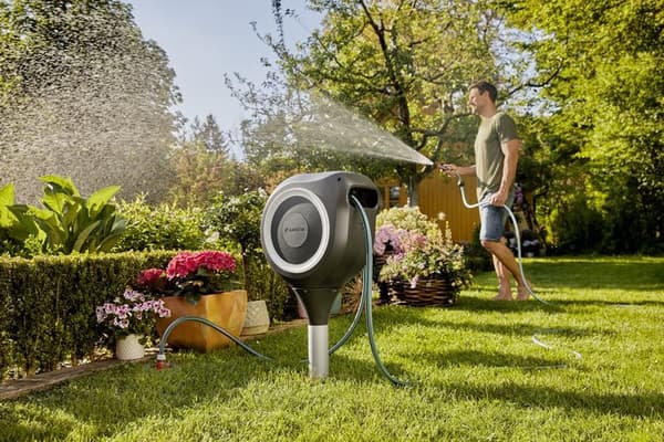 Gardena Trädgårdsslanglåda RollUp Vit - 20 meter