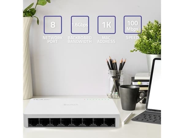 Qoltec - Switch - ikke-styrt - 8 x 10/100 - stasjonær
