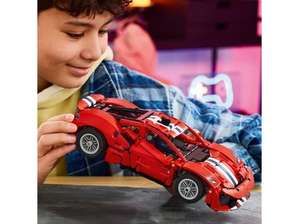 LEGO Technic 42235 Ferrari 488 PISTA ‑auto
