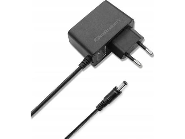 Qoltec 15W | 15V | 1A | 5.5*2.1 plug-in virtalähde