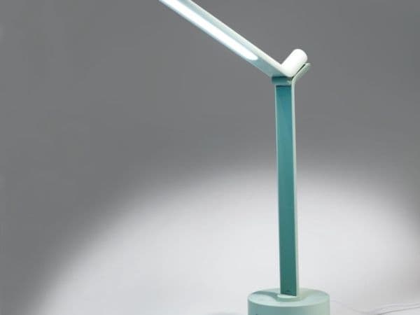 Tiross skrivebordslampe hvit (TS1816)