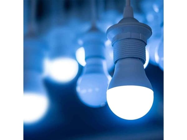 Tellur WiFi smartlyspære E27 10W Baltas/Warm dimmer