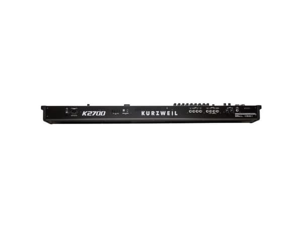Kurzweil K2700 - synthesizer/arbeidsstasjon