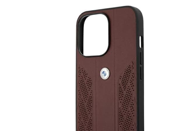BMW lærperforert kurvet etui til iPhone 13 Pro / iPhone 13 - rød