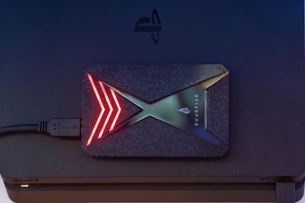 Surefire Gaming GX3 - Hårddisk - SDD - 1 TB - Extern - USB 3.2 Gen 1 - Svart