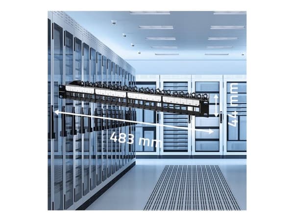 Qoltec - Patch-panel - solid steel - rackmontering - UTP - RJ-45 X 24 - svart - 1U - 19"
