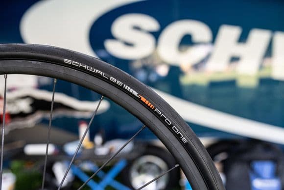SCHWALBE PRO ONE sammenleggbart dekk 700c 25 mm (25-622)