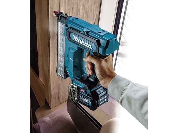 Makita FN001GZ