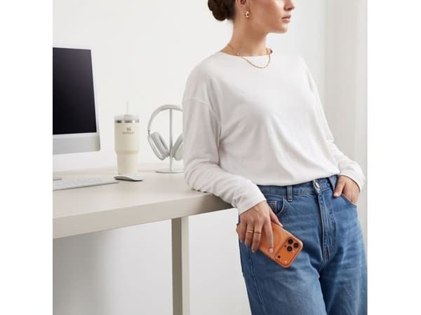 Tech-Protect MagZero MagSafe case for iPhone 17 Pro Max / 18 Pro Max - matte orange