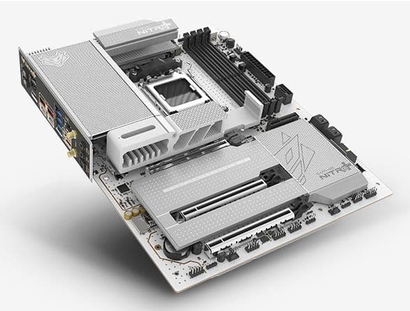 SAPPHIRE NITRO+ X870EA Phantomlink Polar