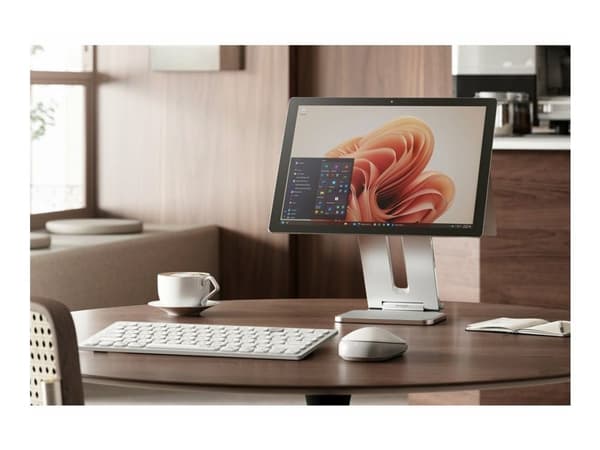 Korotettu jalusta Surfacea varten