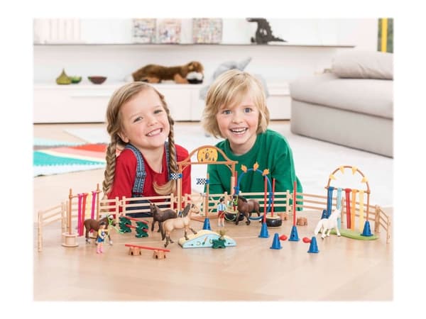 Schleich Pony agility race