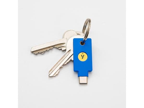 Yubico Security Key C NFC – USB-turva-avain – musta