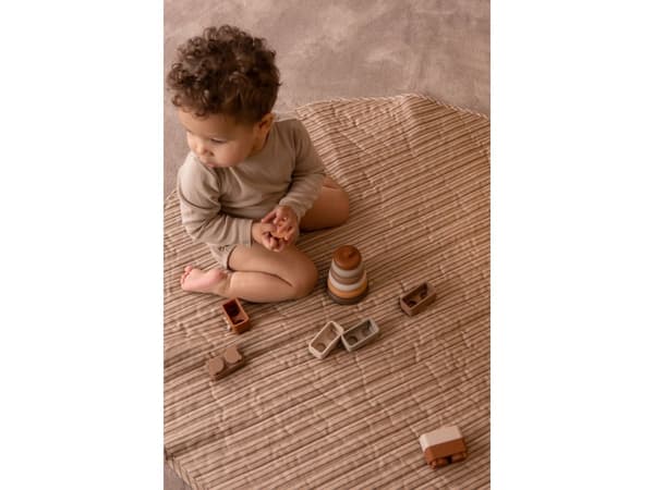 Nuuroo Ola quilted legetæppe