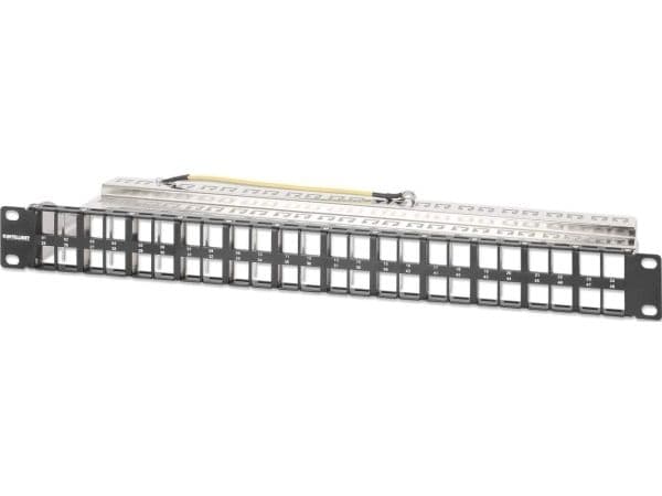 Intellinet 48-porters patchpanel, skjermet og uutstyrt, 1 U