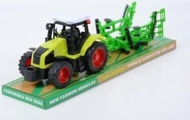 Traktor med lantbruksmaskiner