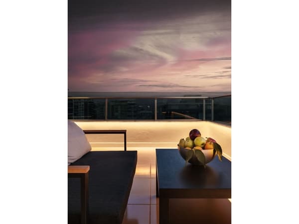 EGLO FLATNEON-Z Zigbee RGB/TW 5M vit stripe