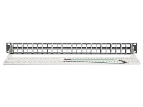 Intellinet 48-porters patchpanel, skjermet og uutstyrt, 1 U
