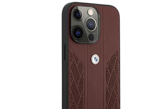 BMW lærperforert kurvet etui til iPhone 13 Pro / iPhone 13 - rød