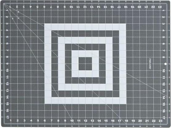 FISKARS LEIKKUUMATTO 60x91cm - A1